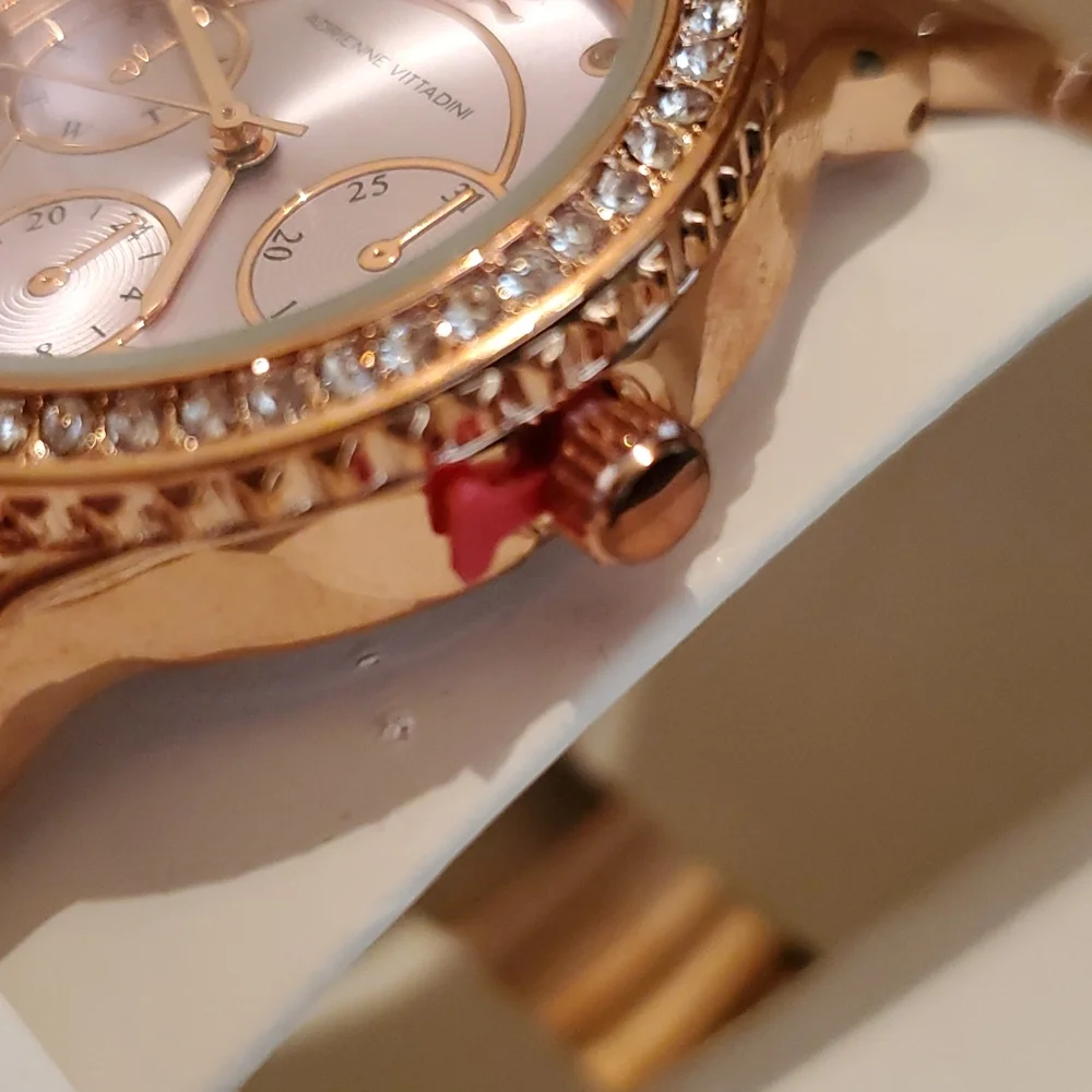 NEW in box Rose Gold Adrienne Vittadini dining watch $85